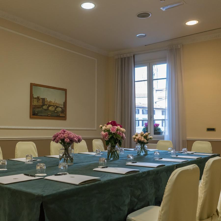 호텔 베르니니 팰리스 피렌체 외부 사진 The boardroom of the Academy
